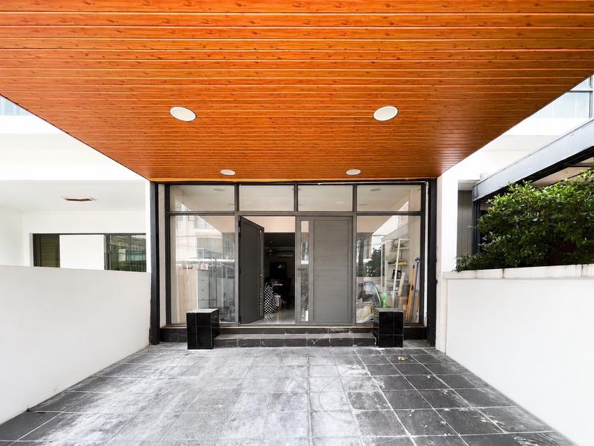 ทาวน์โฮม The Terrace รามอินทรา 65 ตกแต่งใหม่ พร้อมอยู่ ถนนเมน 2