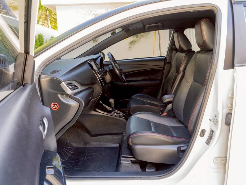 Toyota Yaris Cross 1.2 High ปี 2020 16