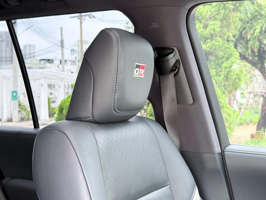 Toyota Land Cruiser LC300 GR Sport ปี 2022 รูปที่ 12