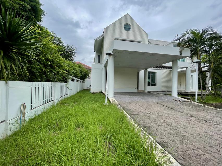 ขายบ้านเดี่ยว 2 ชั้น สไตล์ modern classic หลังใหญ่ที่สุดในโครงการ