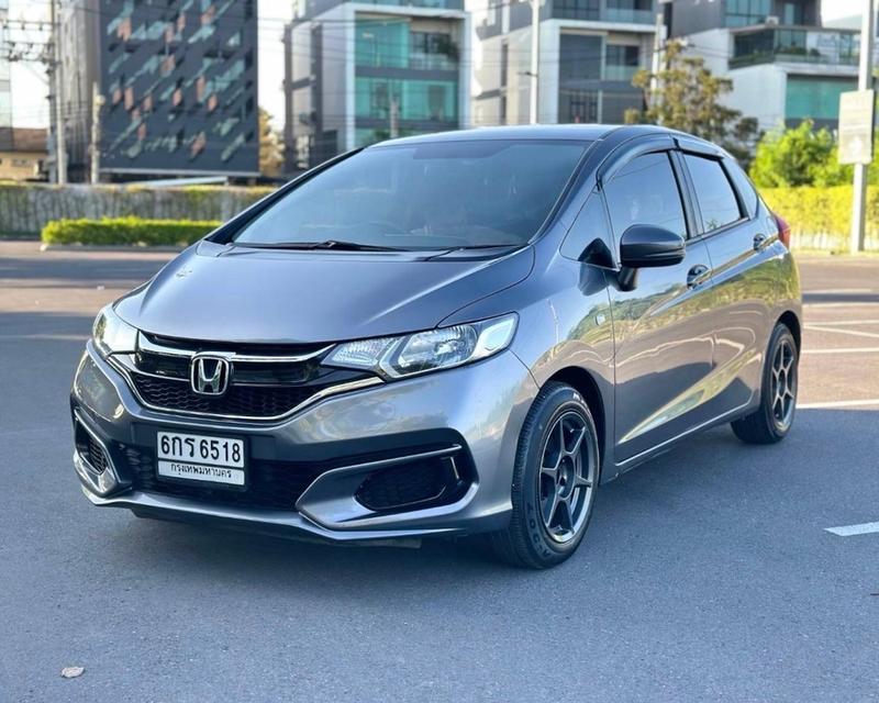 Honda Jazz 1.5 S เกียร์ Auto สีเทาดำ ปี2017 รหัส QT6518 4