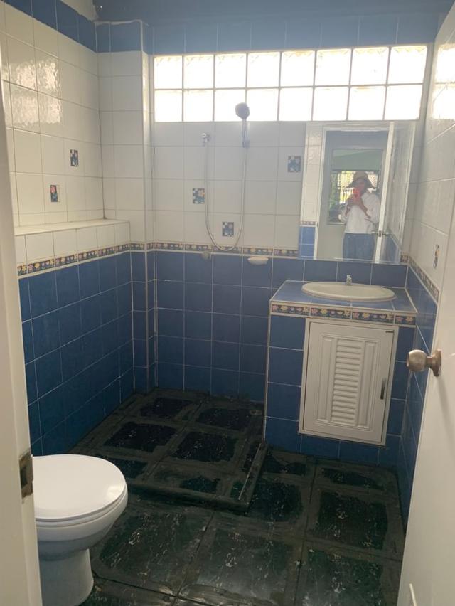 ขาย :ทาวน์เฮาส์ 2 ชั้น , เนื้อที่ 35 ตรว. หมู่บ้านพิพรพงษ์ 2 ถนนวิภาวดีรังสิต 84  15