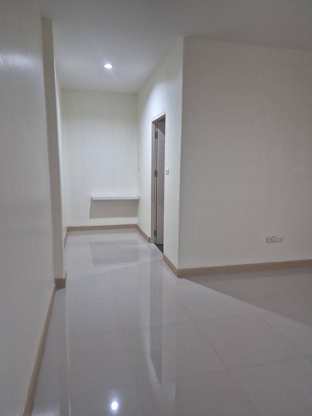 บ้านเดียวชั้นเดียว 2ิ ห้องนอน 2 ห้องน้ำ ติดเลียบทางด่วน 11