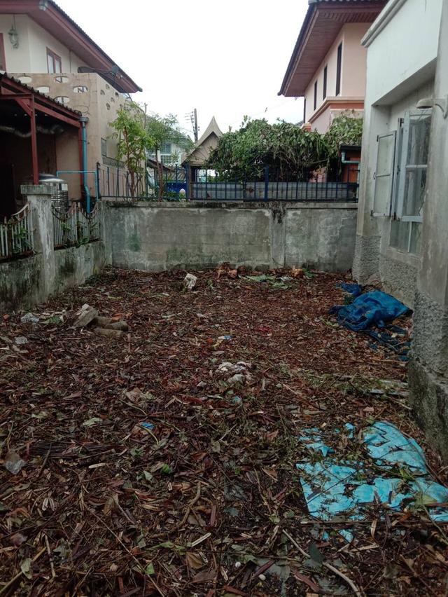 ขายบ้านรังสิตยครนายก 65 คลองสอง เลขบ้านตอง3หลัก สองชั้น 3 ห้องนอน 3 ห้องน้ำ 58 ตรว 3