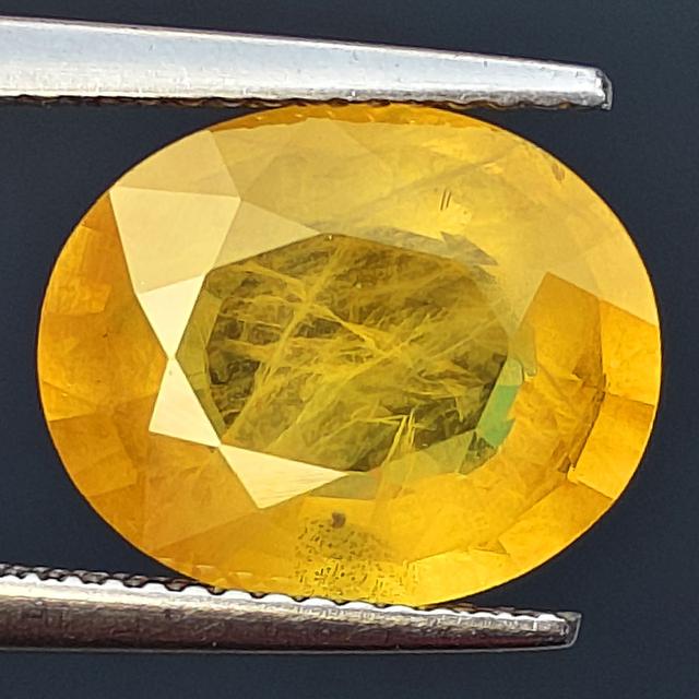 💎 พลอย บุษราคัม เผาBE 💎 น้ำหนัก 6.30 กะรัต