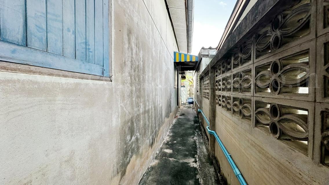 บ้านเดี่ยว พร้อมที่ดิน 93 ตร.วา พหลโยธิน 52 ราคาถูก ทำเลดี 13