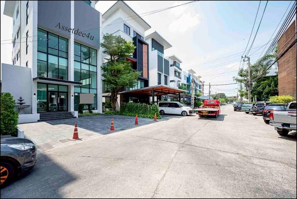 AF145 ให้เช่าอาคารพร้อมที่จอดรถ สำนักงาน 5 ชั้น พร้อมลิฟต์ ย่านพัฒนาการใกล้ทองหล่อ เอกมัย ที่จอดรถ 20 คัน