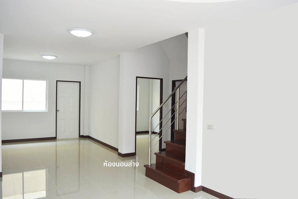 ขายบ้าน 4 ห้องนอน 3 ห้องน้ำ 2 ที่จอดรถ หมู่บ้านนิราวิลล์ เอกชัย-โพธิ์แจ้ สมุทรสาคร 2,250,000 บาท 2