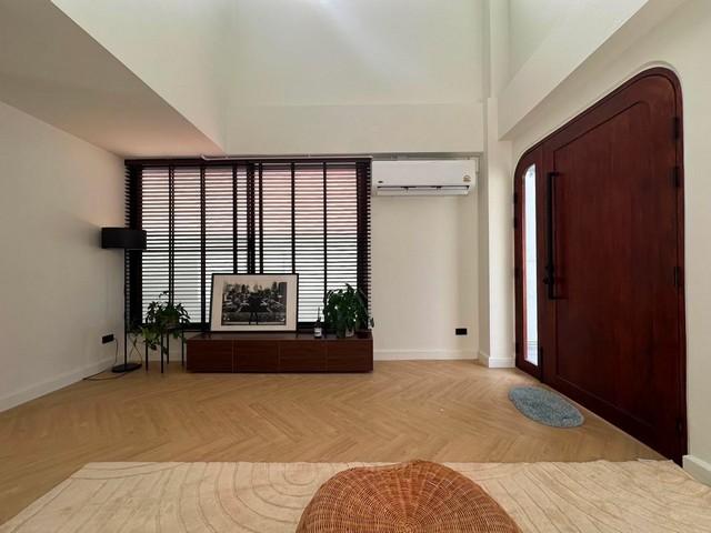 ให้เช่า ทาวน์โฮม โชคชัย 4 ซอย 54 เฟอร์นิเจอร์ครบ Fully Furnished รีโนเวทใหม่สวยพร้อมเข้าอยู่ 17