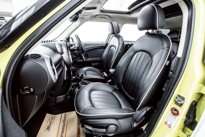 MINI COOPER [S] 1.6 F56 2012 4