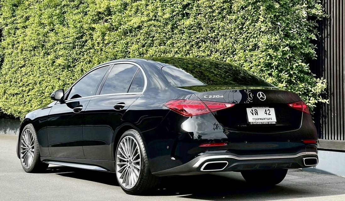 Mercedes-Benz C220d AMG Dynamic 2