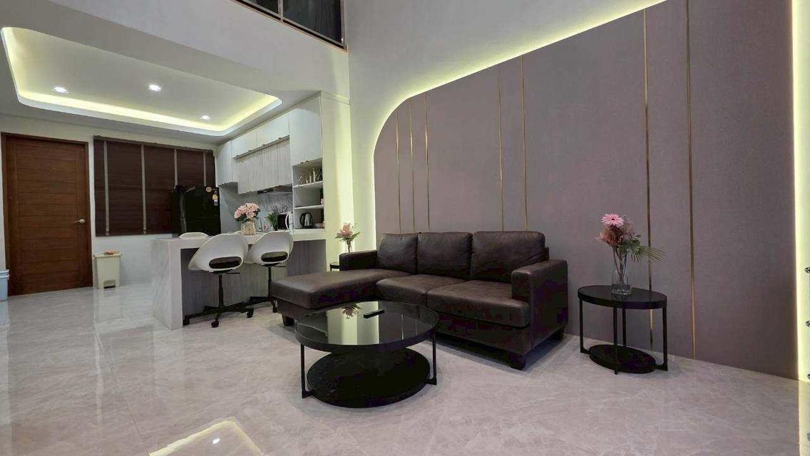 [ให้เช่า] ทาวน์โฮม 3.5 ชั้น หลังใหญ่ สวย โครงการไดมอนด์ วิลล์ ลาดพร้าว-วังหิน เฟอร์นิเจอร์ครบ พร้อมเข้าอยู่! ทำเลทอง เหมาะทั้งอยู่อาศัย อ 4