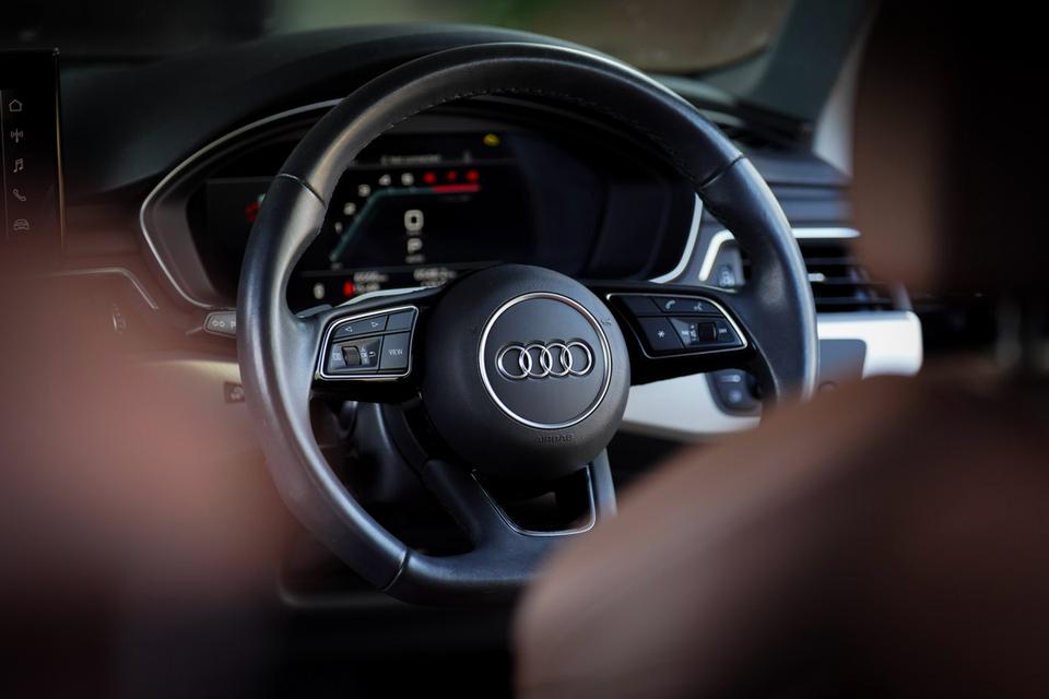 Audi A5 40 TFSI S-line 2024 รถมือเดียว ไมล์น้อย 6,xxx KM. ลำดับที่ 1 Warranty รับประกันตัวรถ 5 ปี รูปที่ 7