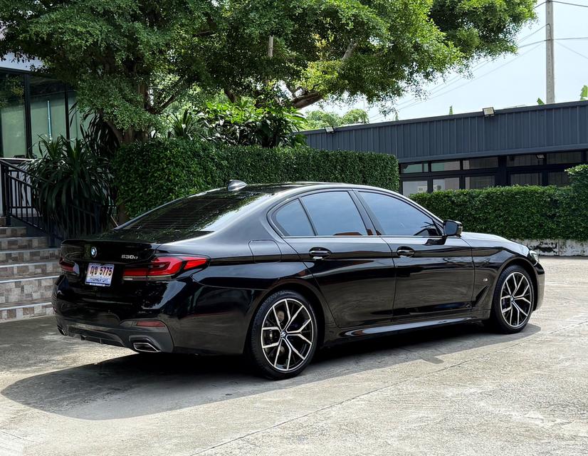 2022 BMW 530e MSPORT LCI รถมือเดียวออกป้ายแดง รถวิ่งน้อย เข้าศูนย์ทุกระยะ ไม่เคยมีอุบัติเหตุครับ