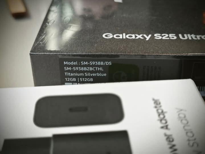 ขายด่วน Galaxy S25 Ultra 2