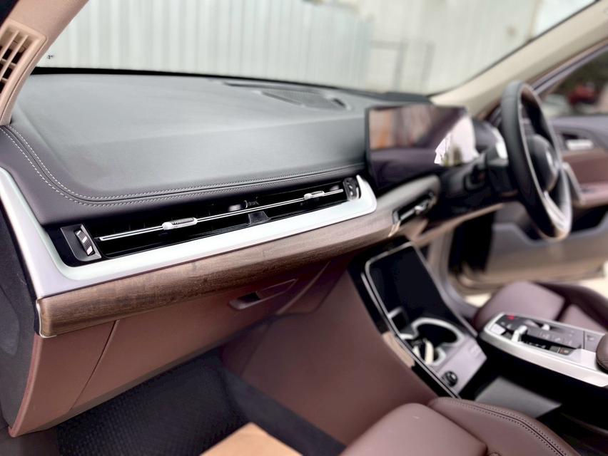 รหัสรถ AP576 BMW X1 2.0 sDrive 20i xLine สีดำ ปี 25 8