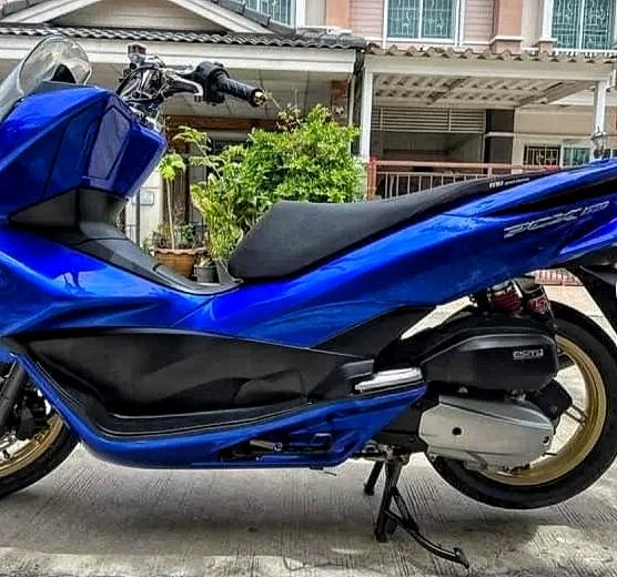 Honda pcx สีน้ำเงิน