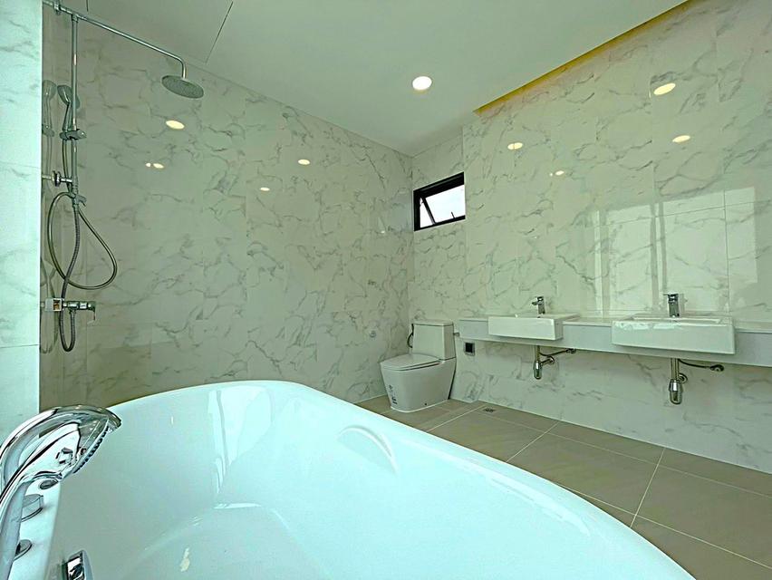 🏡 บ้านเดี่ยวหลังมุม รีโนเวทใหม่ทั้งหลัง 📍ใจกลางรัชโยธิน – รัชดา 42 14.9 ล้าน 16