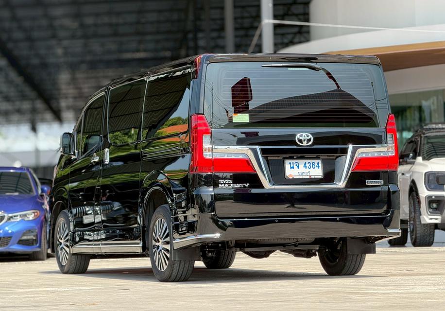 Yoyota Majesty 2.8Grande ปี24