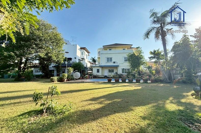 ขายบ้านเดี่ยว 3 ชั้น พร้อมที่ดิน 388 ตารางวา หมู่บ้านประชาชื่น เพลส ถนนประชาชื่น ใกล้รถไฟฟ้าสายสีชมพู 17