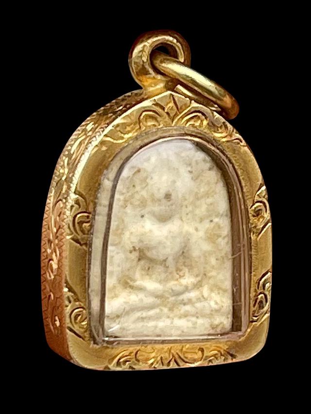 พระซุ้มกอ พิมพ์เล็ก มีลายกนก กรุกำแพงเพชร กรอบทอง 7