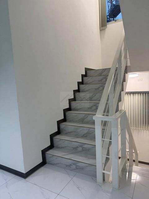 ขาย โฮมออฟฟิศ 4 ชั้น 500 ตรม. โครงการ บี สแควร์ พระราม 9-เหม่งจ๋าย 10