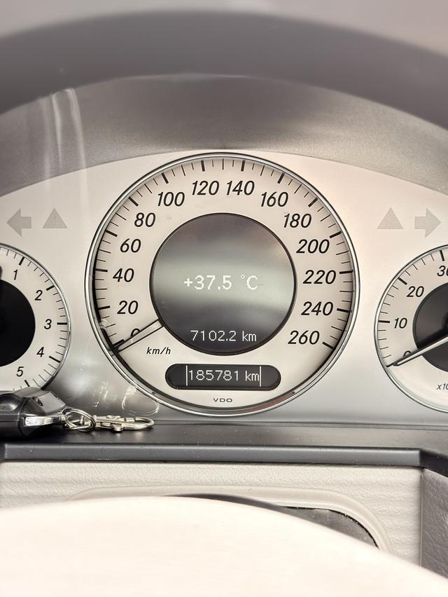 ขาย benz e200 w211 วิ่ง185000 รถบ้านมือเดียว รูปที่ 5