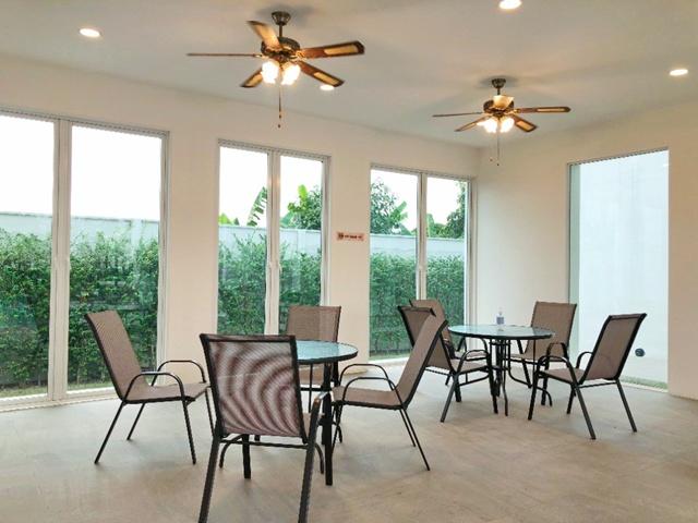 เซ็นทรัล เวสต์เกต 3กม. MRTคลองบางไผ่ 2.2 กม. ทาวน์โฮม 2 ชั้น พร้อมเฟอร์ฯ 2 นอน 3 น้ำ 18 ตร.วา. รัตนาธิเบศร์-บางใหญ่ เสาธ 2