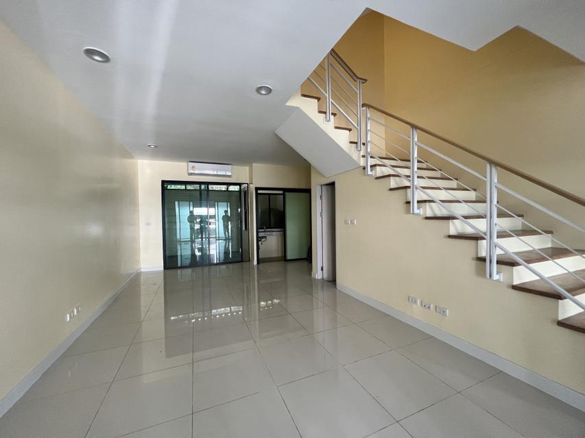 [Duplicate]รายละเอียดทาวน์โฮม 3 ชั้นให้เช่าในโครงการ บ้านกลางเมือง สุขสวัสดิ์ 2