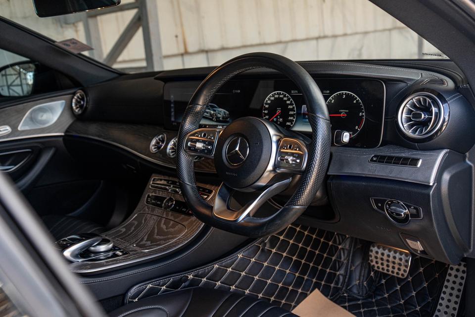 Mercedes-Benz CLS300d 2.0 AMG Premium W257 AT 2019 รูปที่ 11