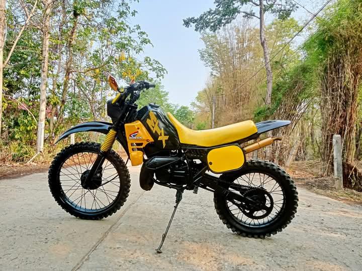 มอเตอร์ไซค์Honda MTX สีเหลือง 3