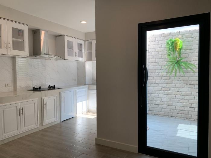 🏡💖 ขาย/ให้เช่าด่วน! ทาวน์เฮ้าส์ 2.5 ชั้น ซอยจิ๊ปดำริห์ ดินแดง (รีโนเวทใหม่หมด) ใกล้ MRT สุทธิสาร 🚆 5