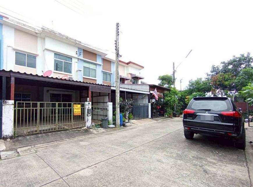 ขายบ้านทาวน์เฮ้าส์ 2 ชั้น หมู่บ้านโนโววิล ลำลูกกา คลอง3 ปทุมธานี 2