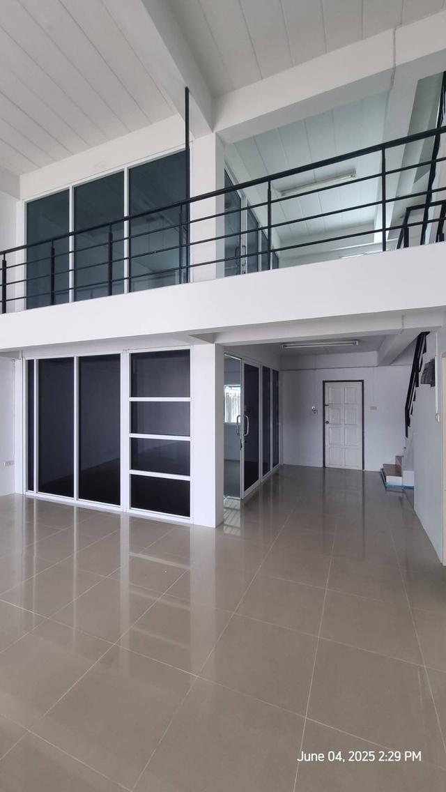 อาคารพาณิชย์ทำเลการค้า กลางเมืองชลบุรี 2