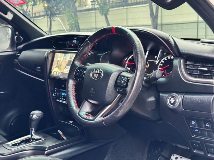 (แจ้งรหัสรถ AVA7357) 💥⭐️ Toyota Fortuner 2.8 GR Sport AT 4WD Black Top ปี 2022 รูปที่ 10
