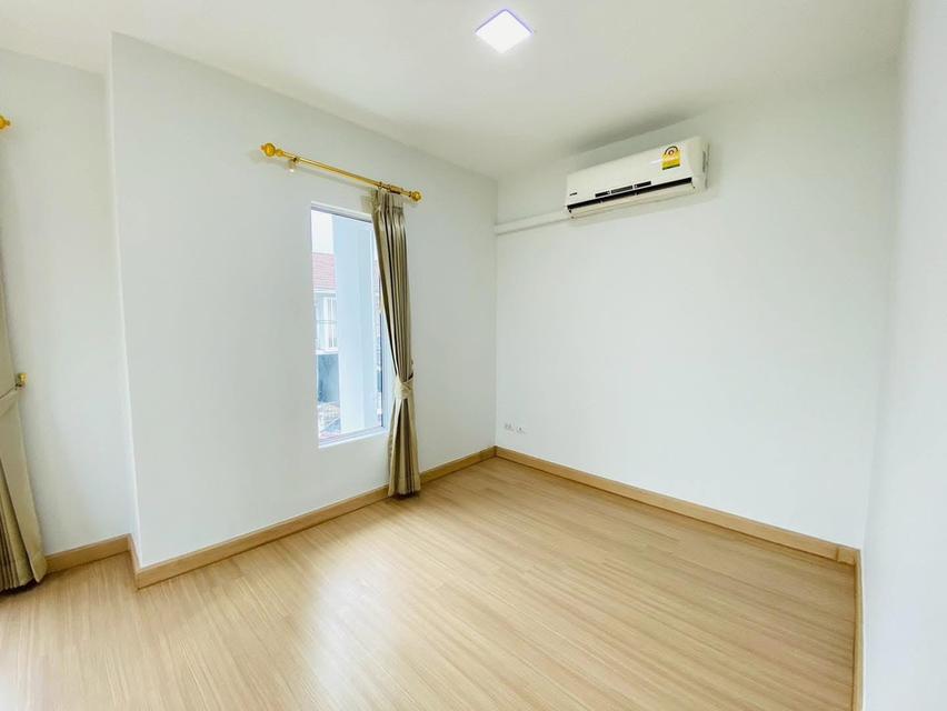 ทาวน์เฮ้าส์2ชั้นรีโนเวทพร้อมเข้าอยู่ 4