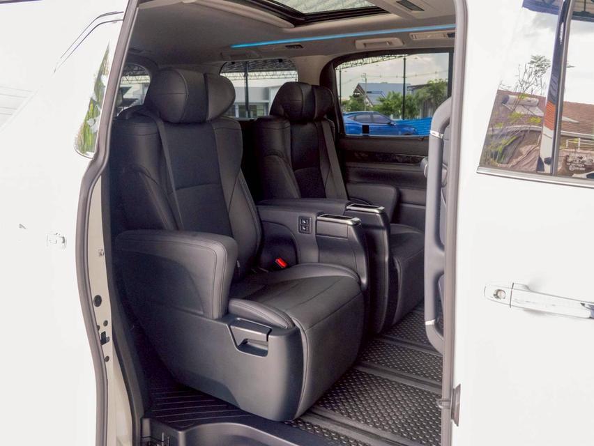 TOYOTA ALPHARD 2.5 SC PACKAGE ปีจด 2023 16