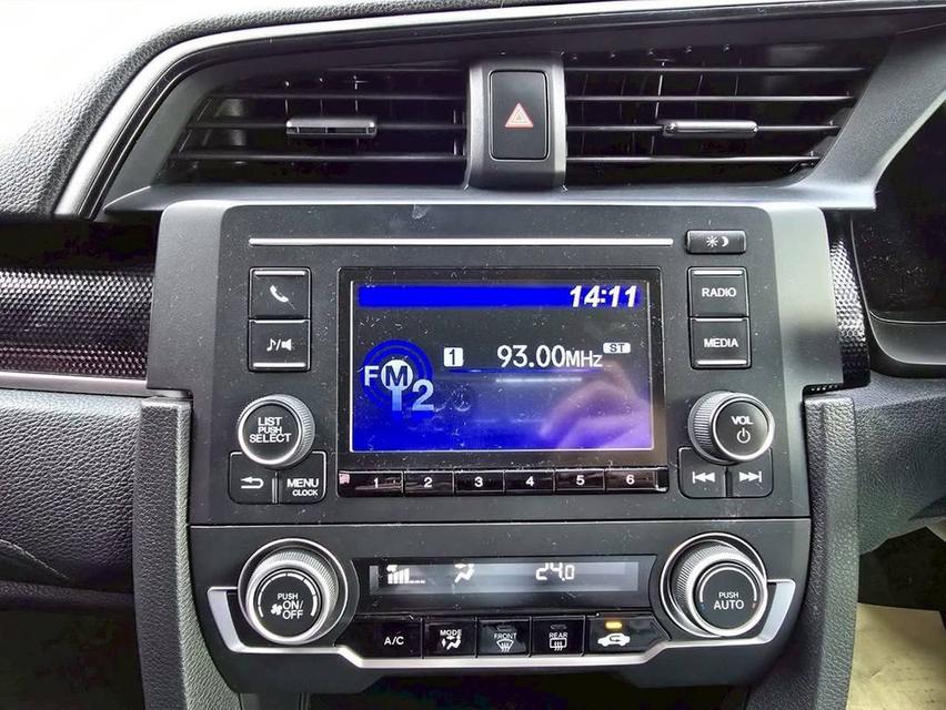 #HONDA CIVIC ตัว E เครื่อง1.8cc.  เกียร์AUTO ปี 2021 8