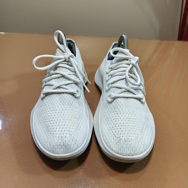 allbirds รุ่น Tree Dasher 2 Size. US 8.5/ UK 7.5/ EUR 40.5/ 25.5(26) cm⭐⭐⭐⭐ Pre-owned/ Great Condition🔥 Price : 690฿ รูปที่ 3