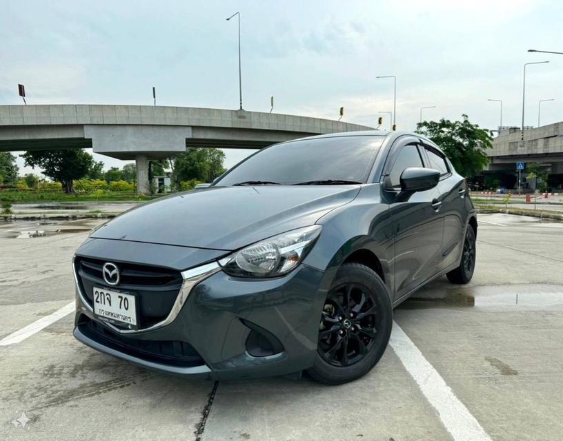 Mazda  2 Skyactive1.3 2016 Sports Standard Hatchback  (พร้อมทะเบียนสวย)  