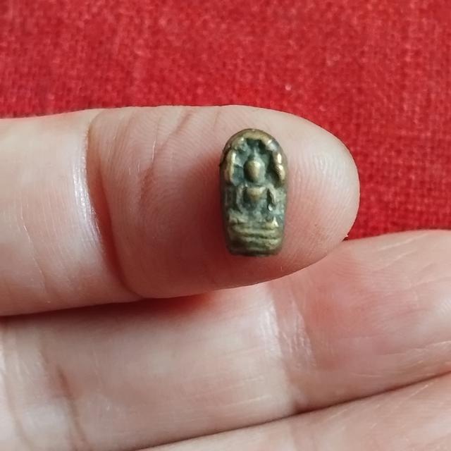 พระบ้านเก็บเก่า พระหล่อนาคปรกปู่ศุขหายาก 2