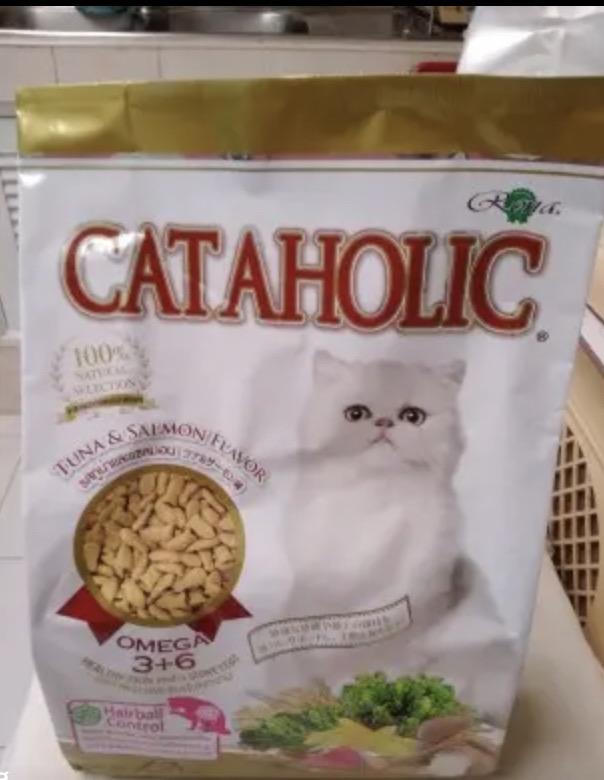 อาหารแมว Cataholic 1