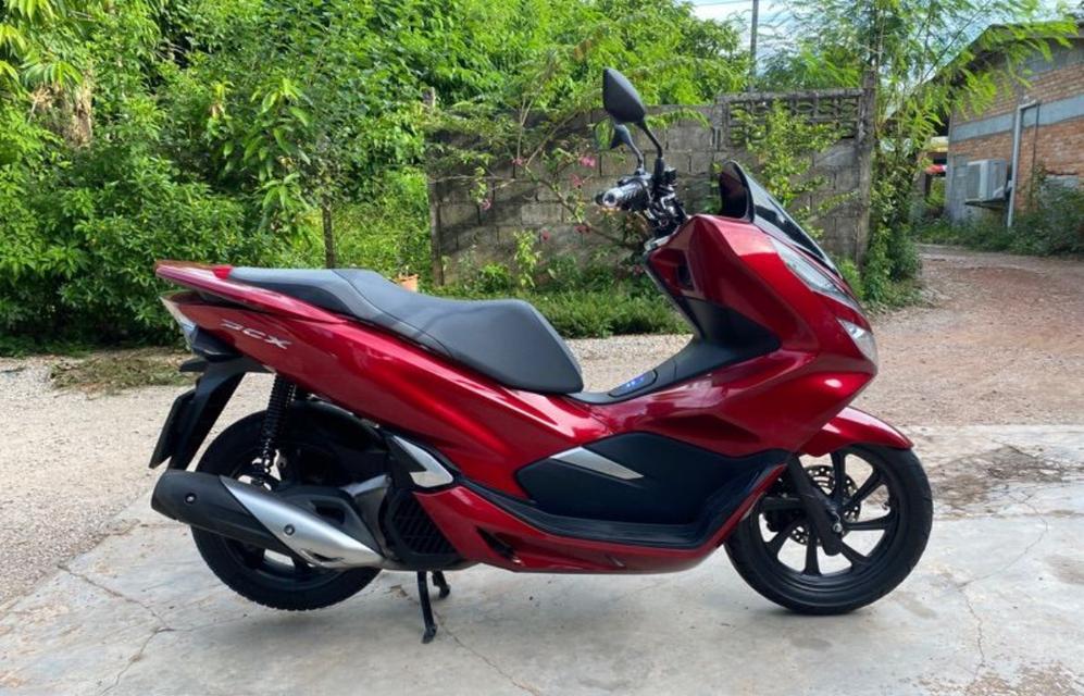 Honda PCX 150 สีแดงเงา 3