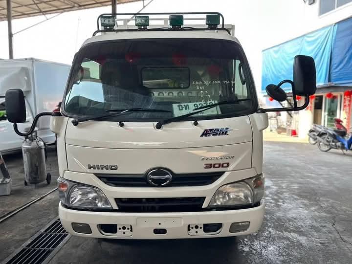 ขาย 4 ล้อ HINO XU 136 4