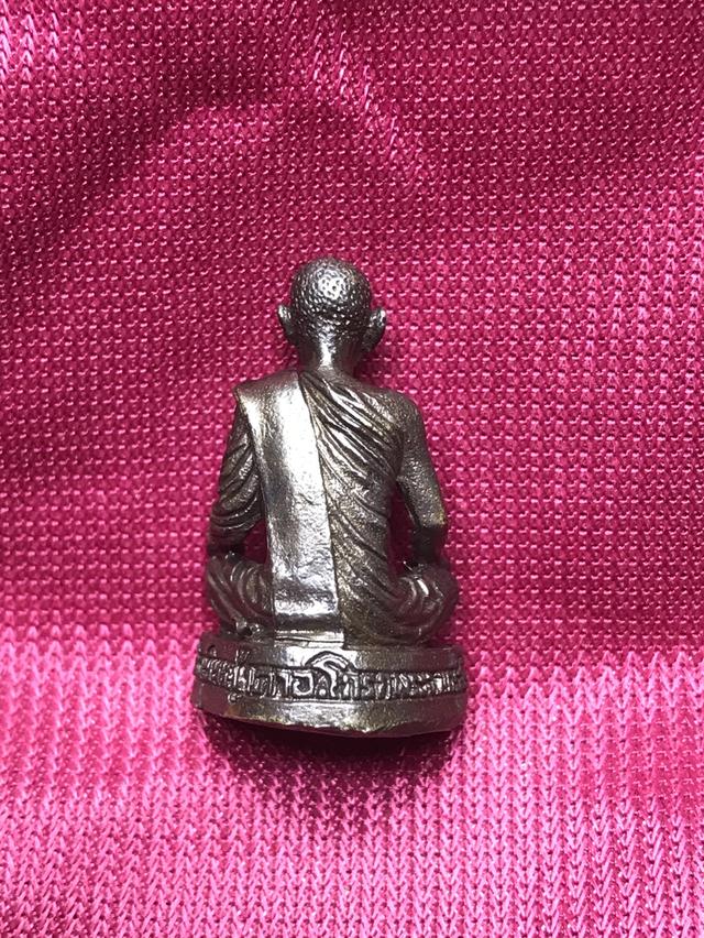 รูปหล่อลอยองค์ หลวงพ่อชม 2