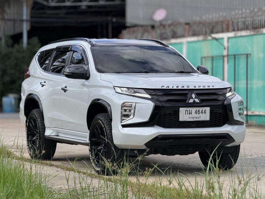 Mitsubishi Pajero Sport GT Premium ELITE EDITION Y2020 สีขาว  ออโต้เลขไมล์ 50,000 km.📍ราคา 839,000 บาท รูปที่ 3