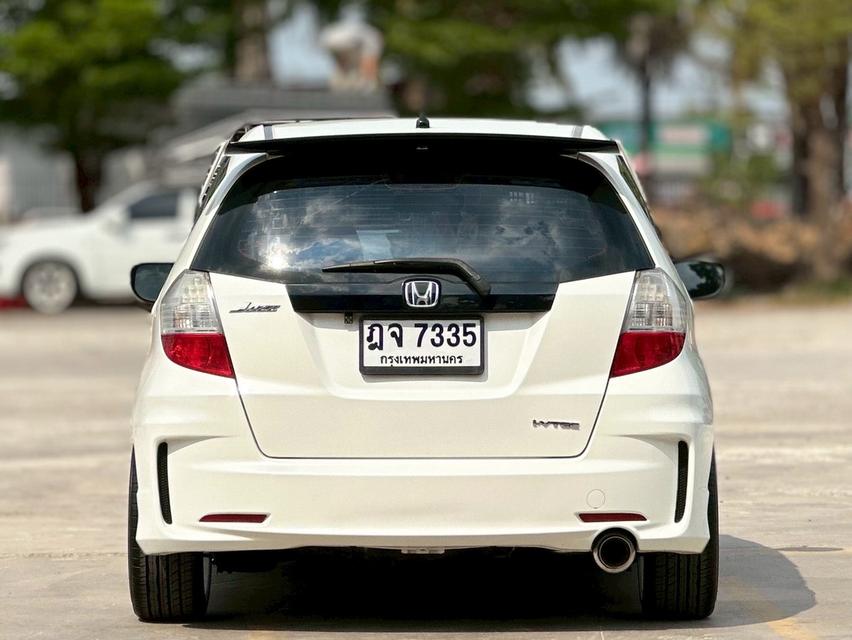 รหัสรถ PAT7335 HONDA JAZZ 1.5V เกียร์ออโต้ ปี 2010 สีขาว รูปย่อยที่ 4