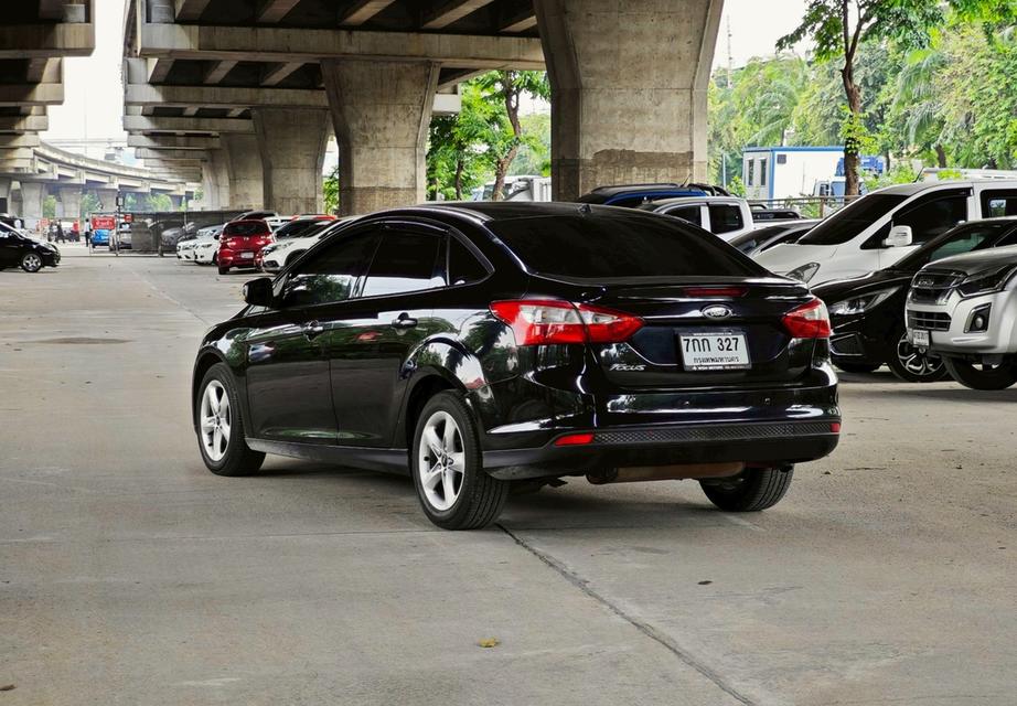 Ford Focus 1.6 Sedan AT ปี 2013