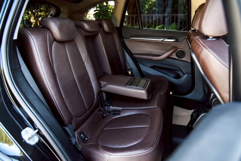 BMW X1 sDrive18i xLine F48 AT 2018 8