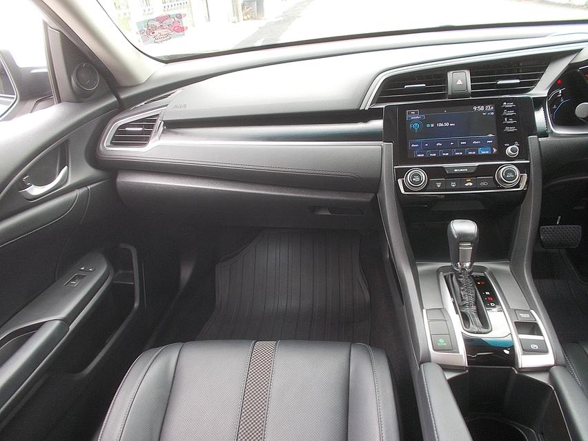 Honda Civic Fc 1.8 EL ปี 2019 14